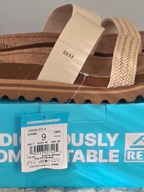 Women's Sandals Cushion Hi by REEF- Women's Arch Support Sandals Size: 9